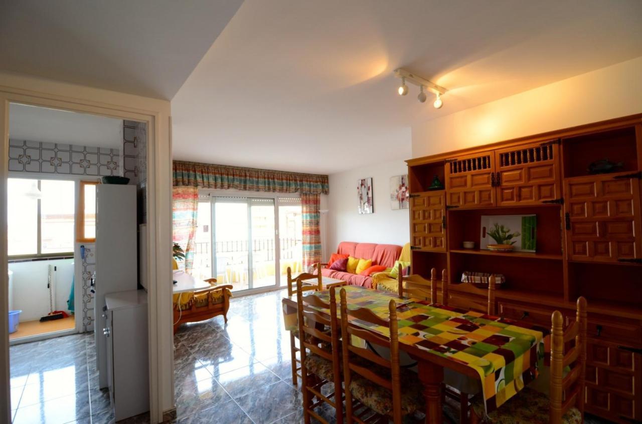Mar Blau L'Escala Apartment Exterior photo