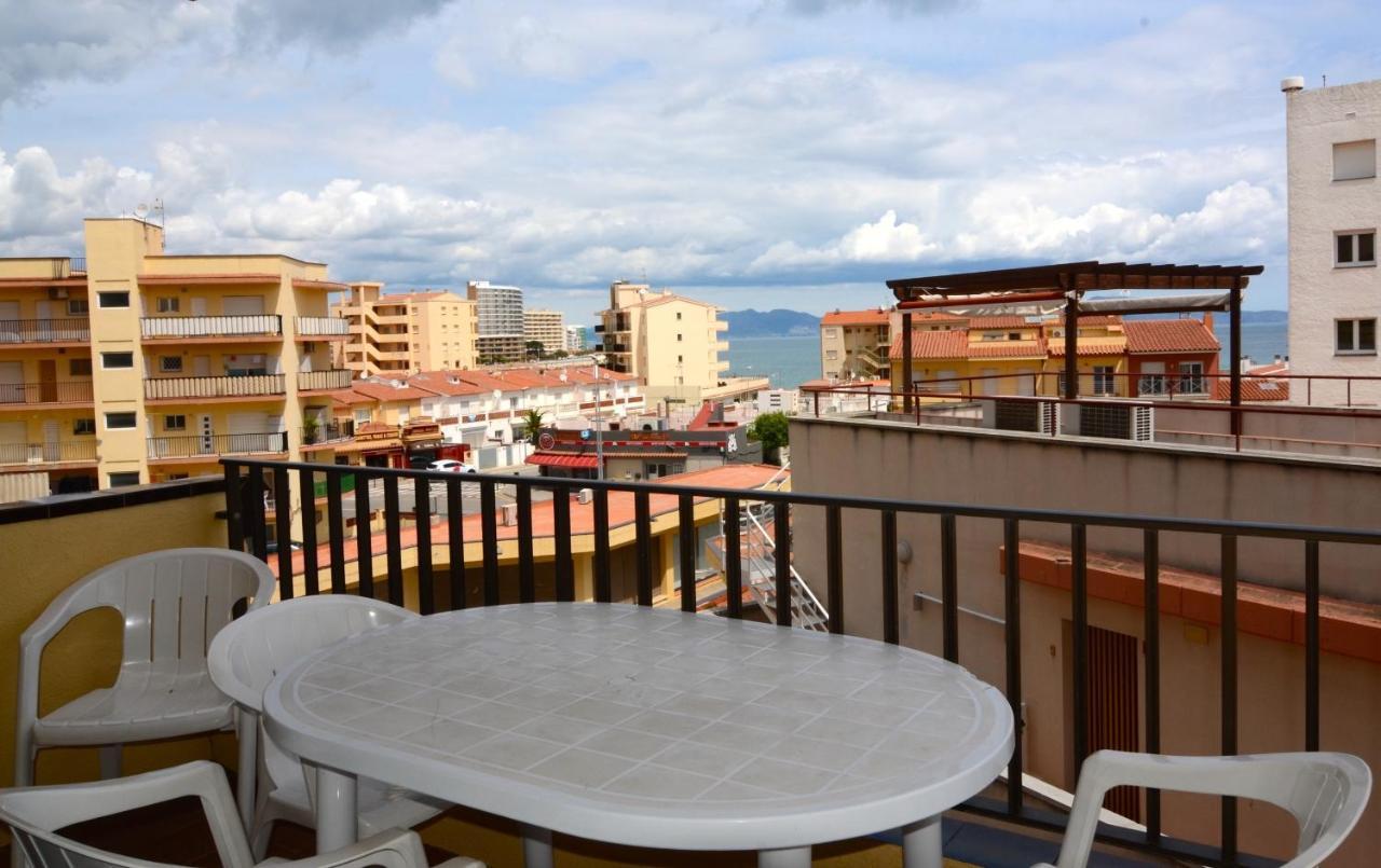 Mar Blau L'Escala Apartment Exterior photo