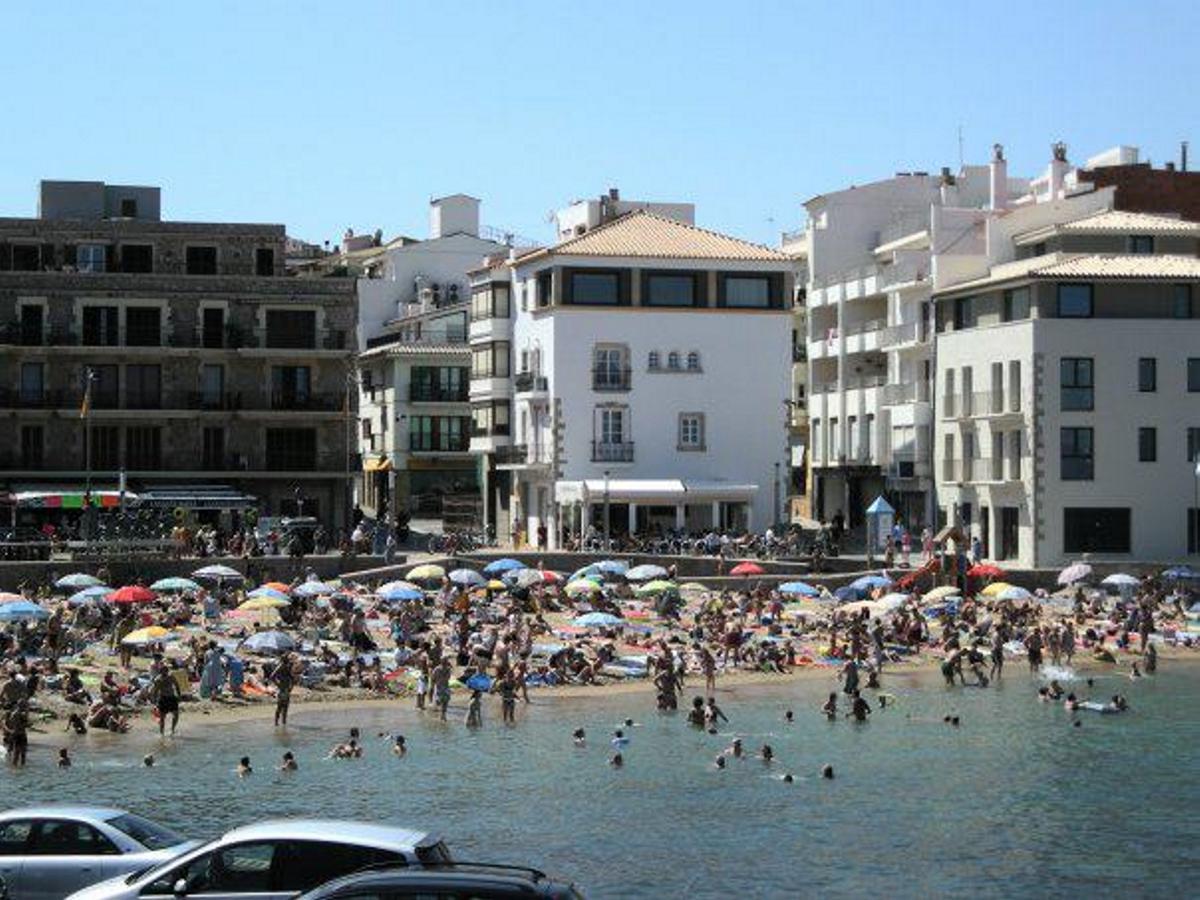 Mar Blau L'Escala Apartment Exterior photo