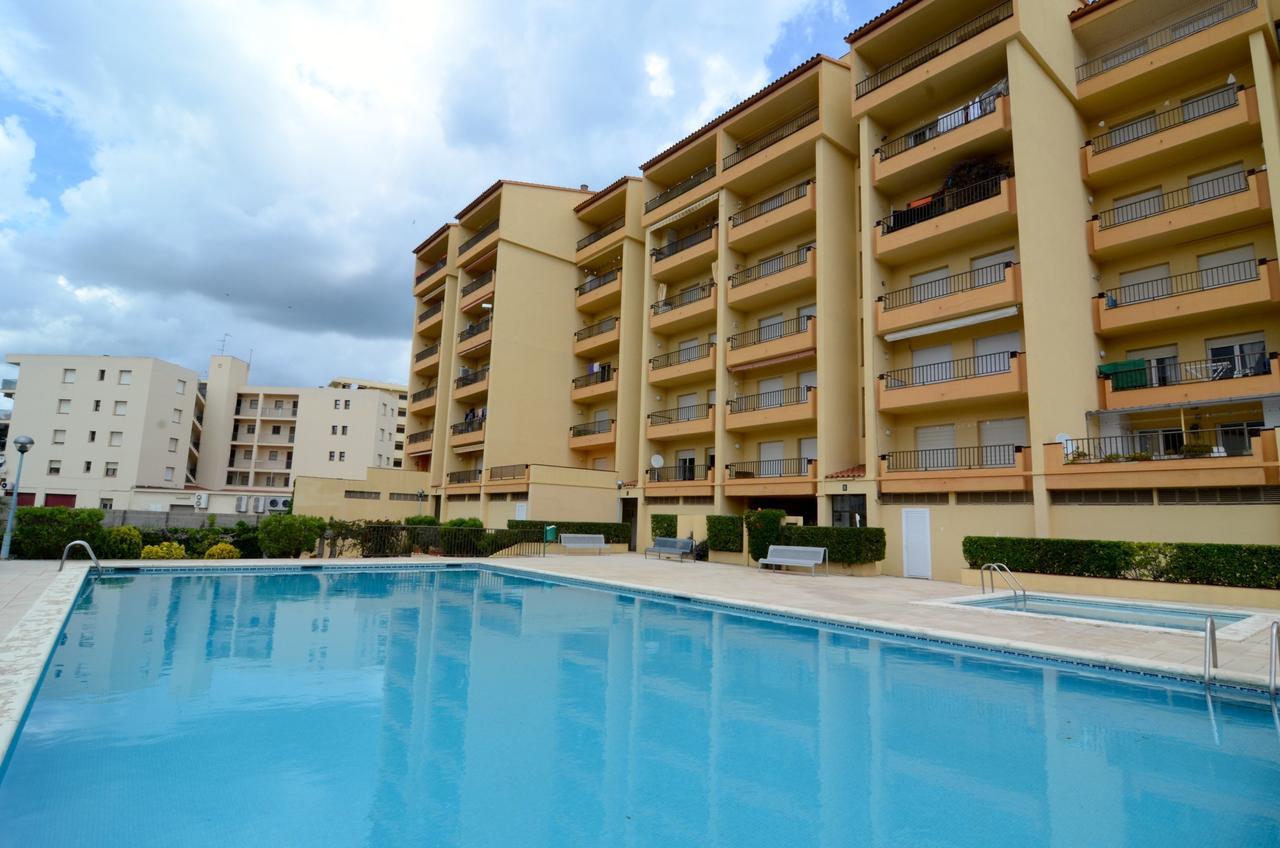 Mar Blau L'Escala Apartment Exterior photo